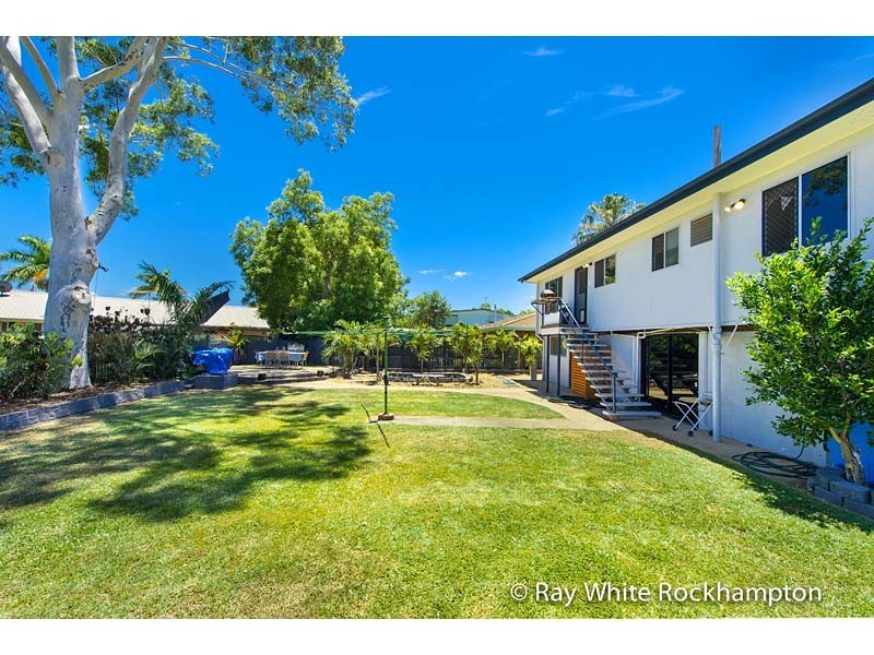 19 Webber Avenue, Kawana QLD 4701