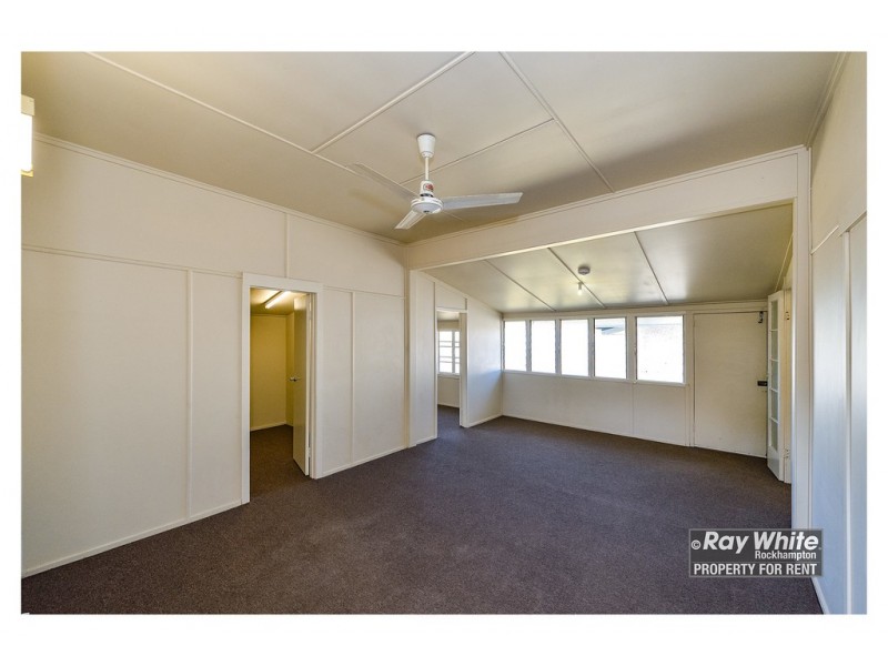 64 Main Street, Park Avenue QLD 4701