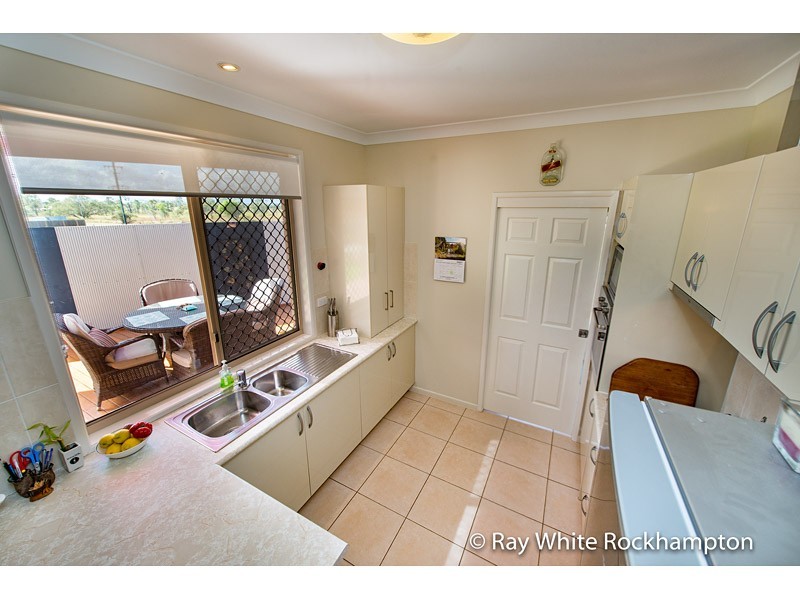 12/10 Eveline Street, Gracemere QLD 4702