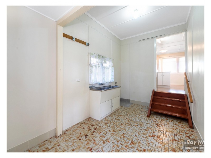 209 Earl Street, Berserker QLD 4701