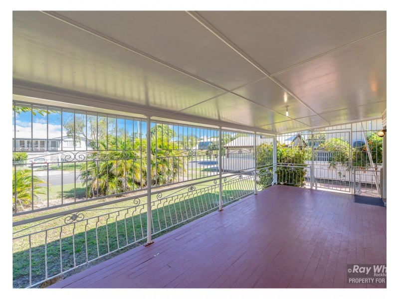 209 Earl Street, Berserker QLD 4701