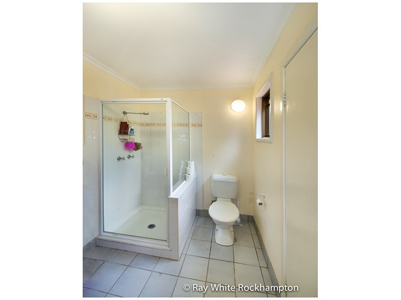 2/34 Wentworth Terrace, The Range QLD 4700