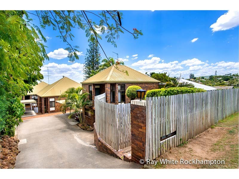 2/34 Wentworth Terrace, The Range QLD 4700
