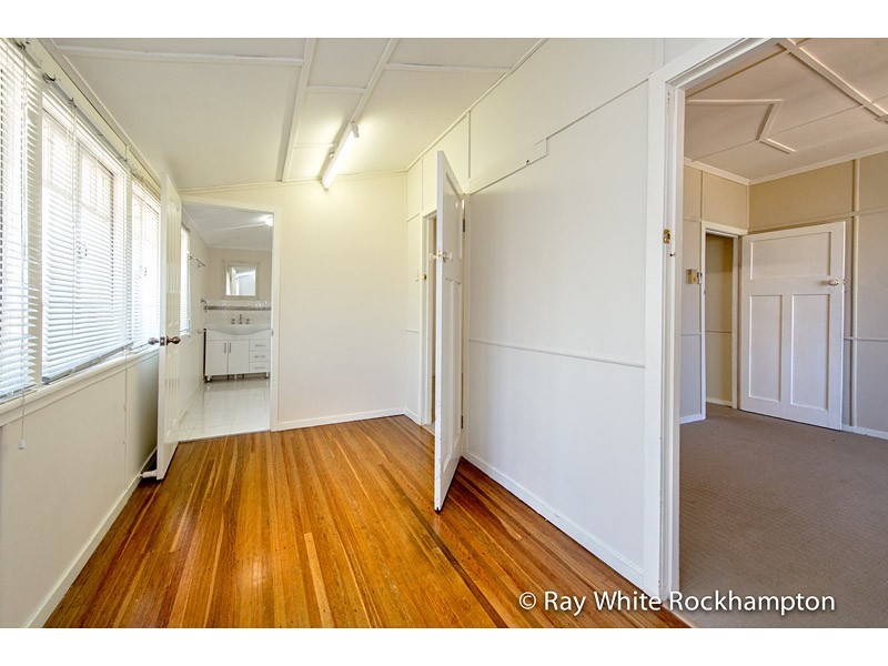 24 Eton Street, West Rockhampton QLD 4700