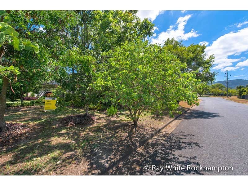 9 Peltophorum Street, Koongal QLD 4701