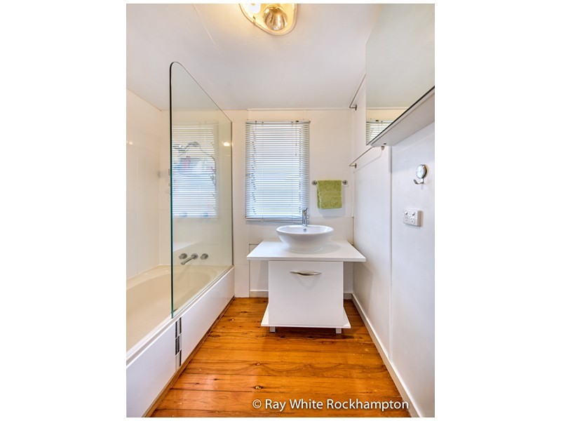 141 Elphinstone Street, Berserker QLD 4701