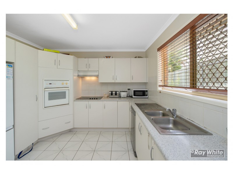 17 Jeffries Street, The Range QLD 4700