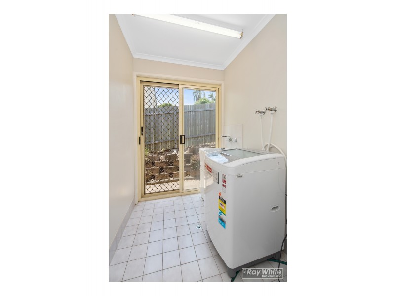 17 Jeffries Street, The Range QLD 4700