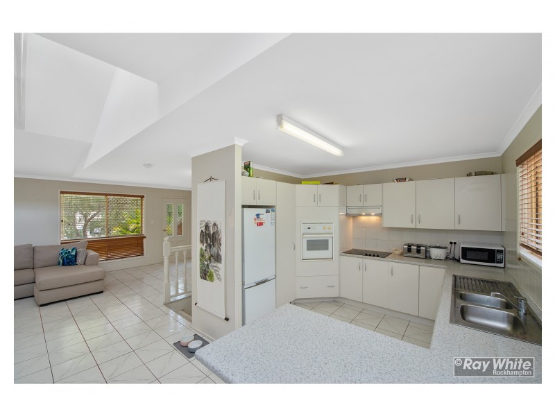 17 Jeffries Street, The Range QLD 4700