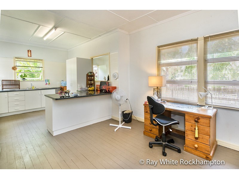 45 Albert Street, The Range QLD 4700
