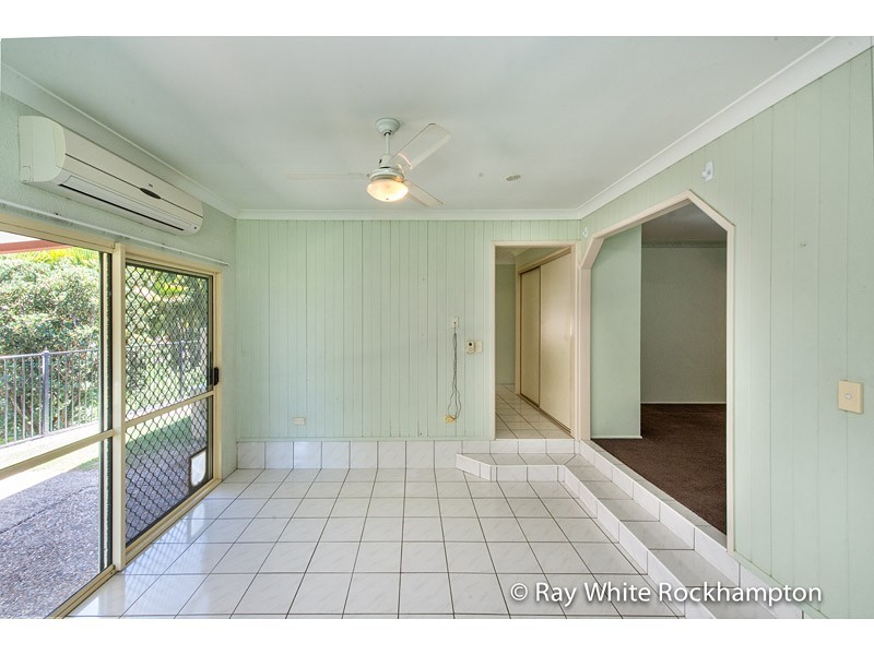 1 Casuarina Court, Kawana QLD 4701