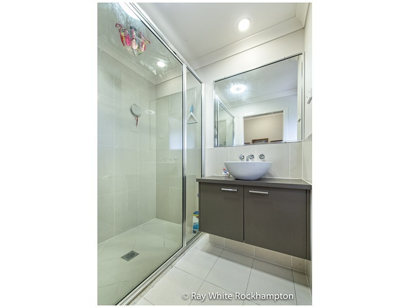 10 Cunningham Court, Gracemere QLD 4702