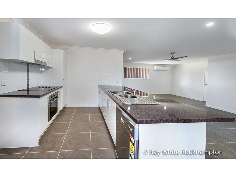 40 Brosnan Crescent, Parkhurst QLD 4702