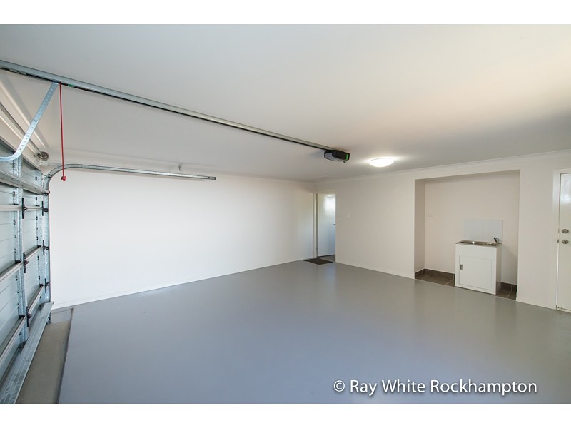 40 Brosnan Crescent, Parkhurst QLD 4702