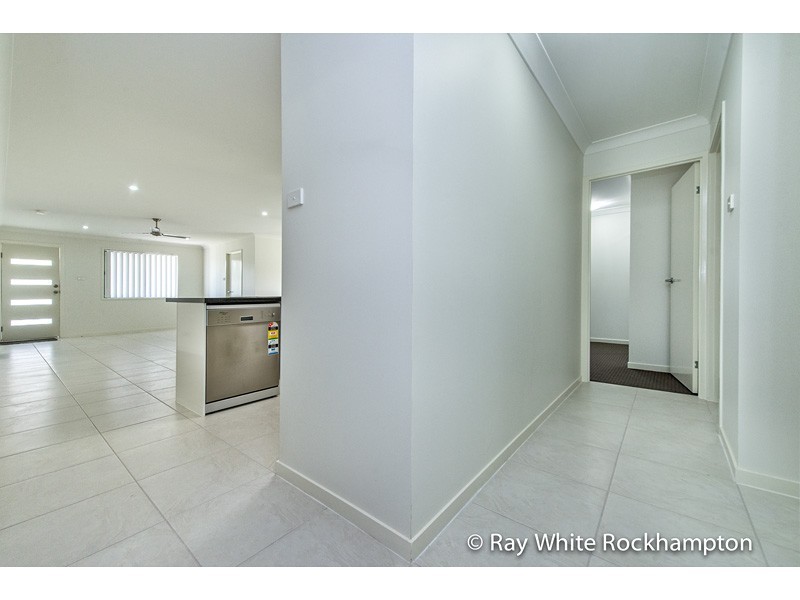 38 Brosnan Crescent, Parkhurst QLD 4702