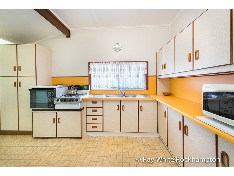 12 Lavarack Street, The Range QLD 4700