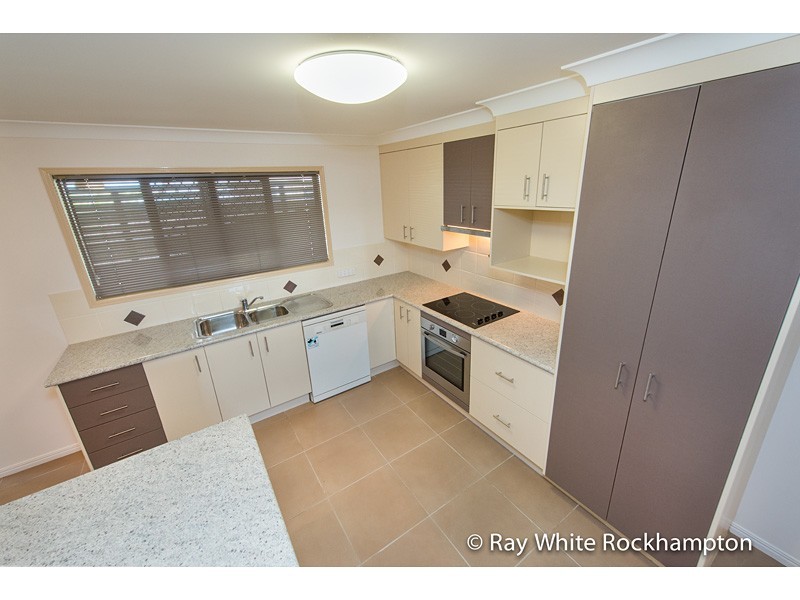 16 Mitchell Court, Gracemere QLD 4702