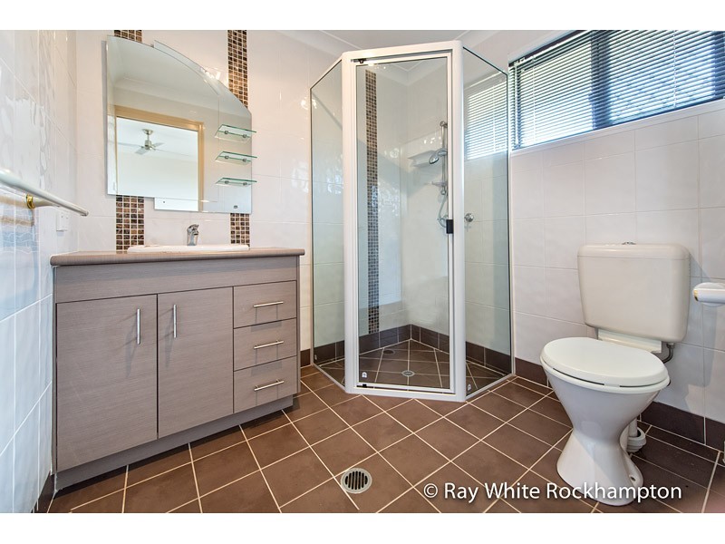 16 Mitchell Court, Gracemere QLD 4702