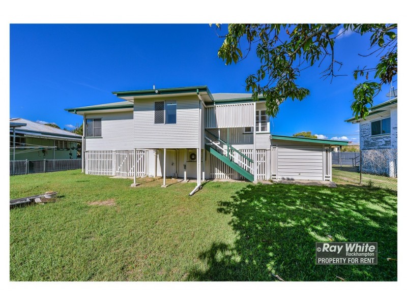 11 Thackeray Street, Park Avenue QLD 4701