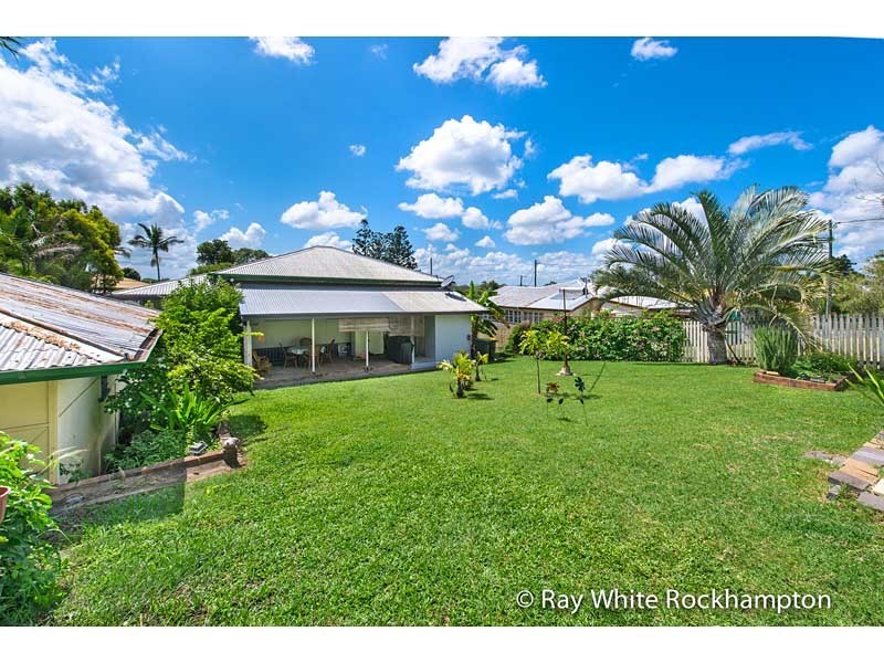 274 Upper Dawson Road, The Range QLD 4700