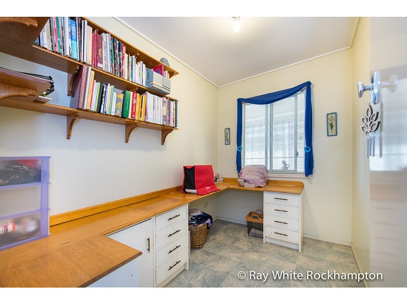 23 Kerr Street, Park Avenue QLD 4701