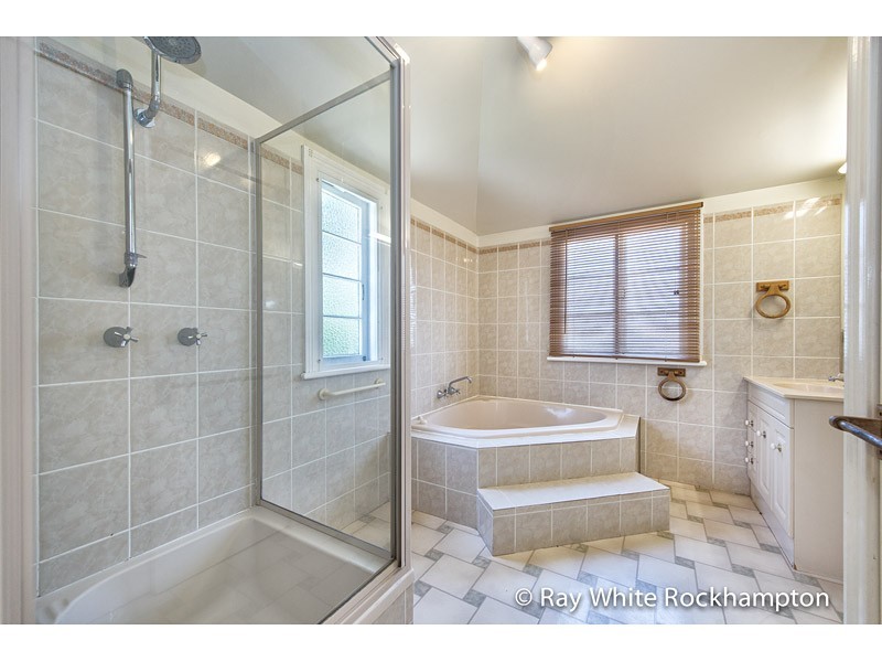 20 Brecknell Street, The Range QLD 4700