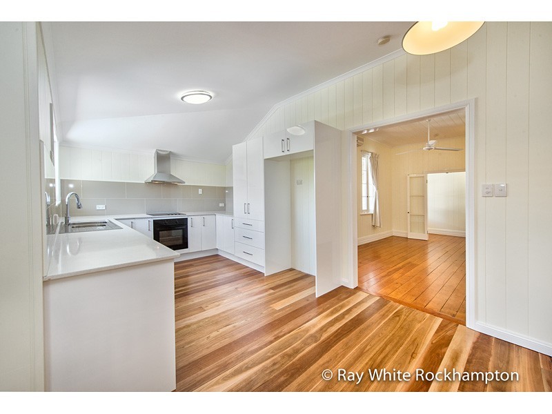 20 Brecknell Street, The Range QLD 4700