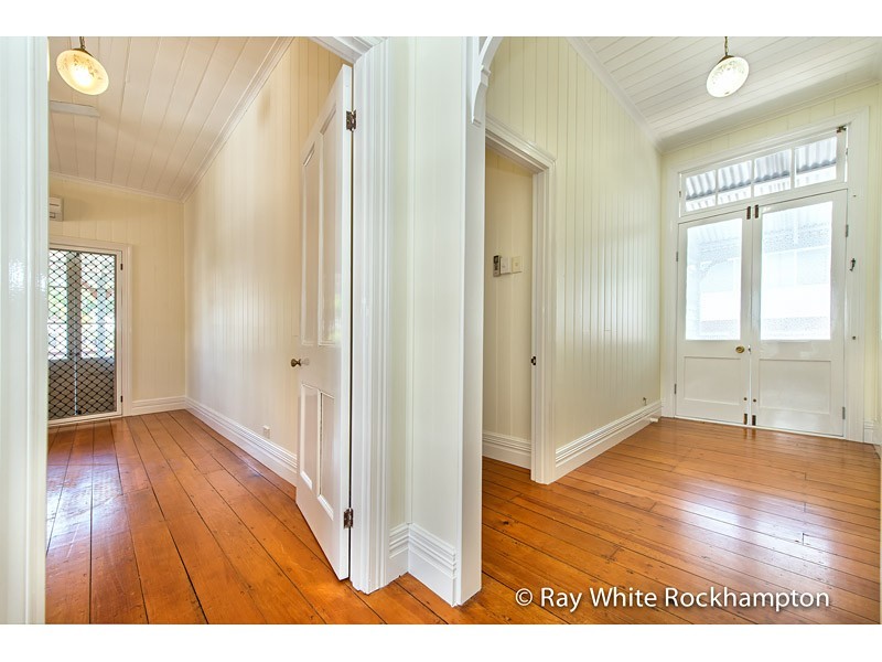 20 Brecknell Street, The Range QLD 4700