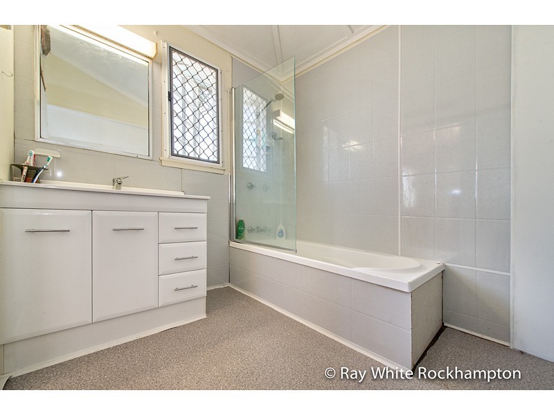 139 Thozet Road, Koongal QLD 4701