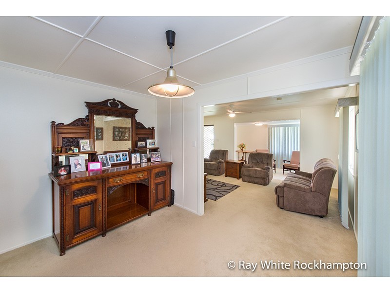 208 High Street, Berserker QLD 4701