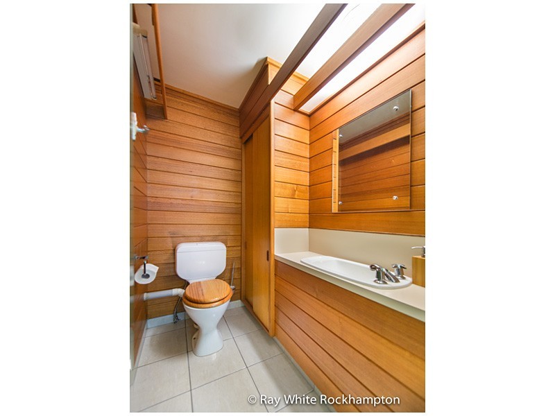 208 High Street, Berserker QLD 4701