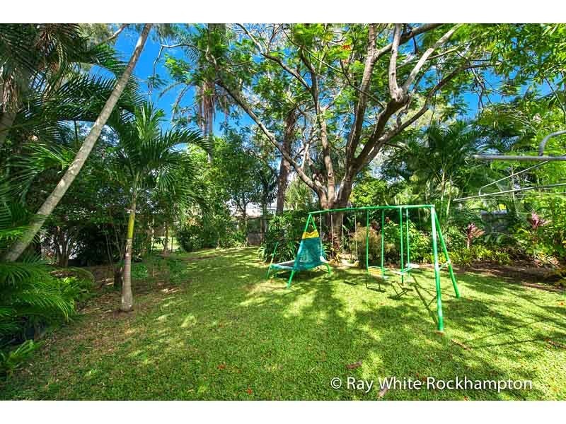 208 High Street, Berserker QLD 4701