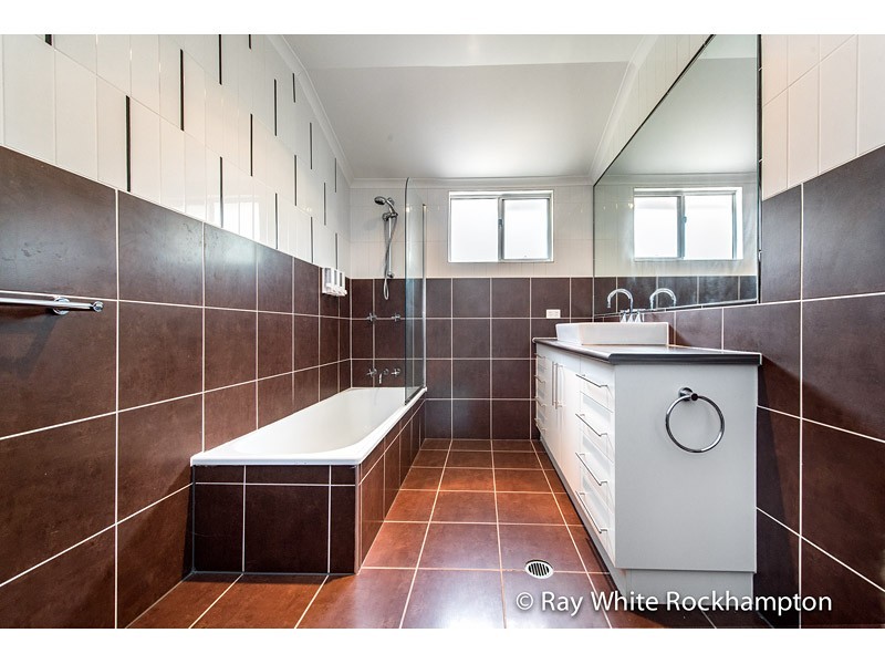 52 Penlington Street, The Range QLD 4700