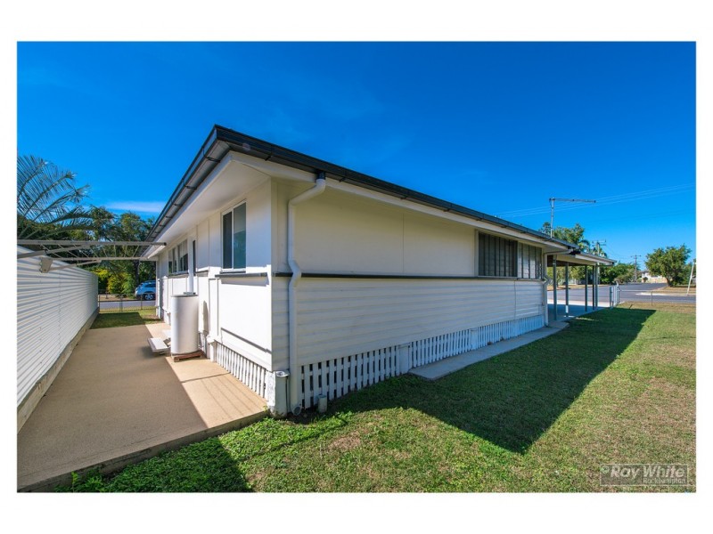 64 Main Street, Park Avenue QLD 4701