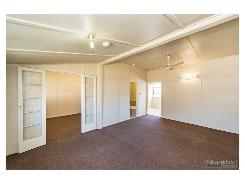 64 Main Street, Park Avenue QLD 4701