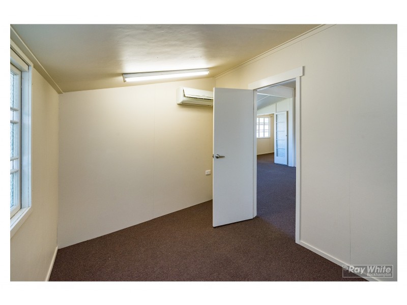 64 Main Street, Park Avenue QLD 4701