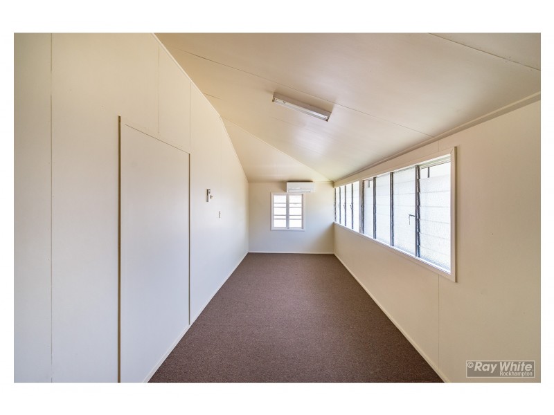 64 Main Street, Park Avenue QLD 4701