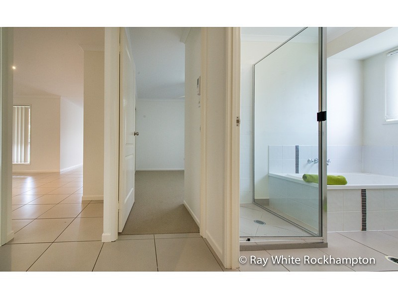 38 James Street, Gracemere QLD 4702