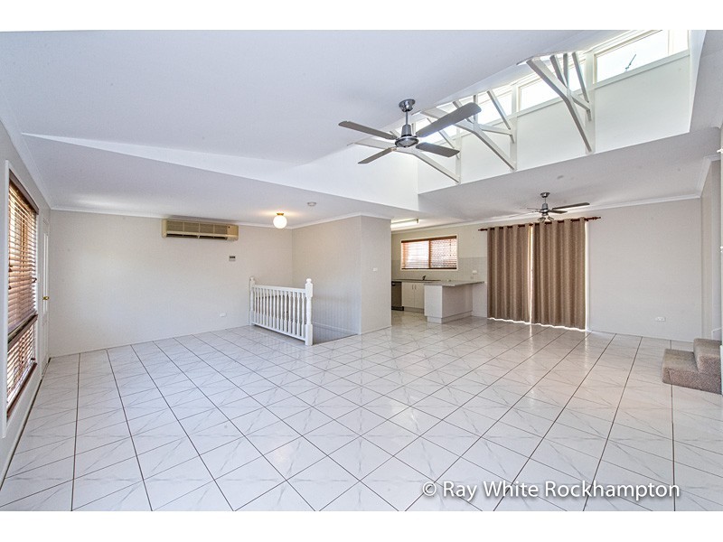 17 Jeffries Street, The Range QLD 4700