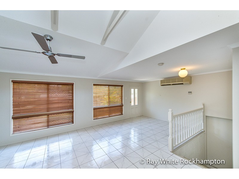 17 Jeffries Street, The Range QLD 4700