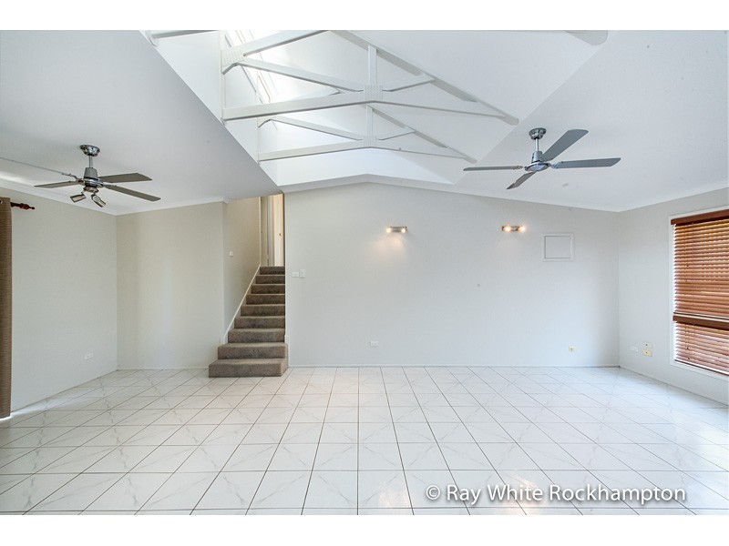 17 Jeffries Street, The Range QLD 4700