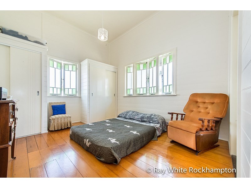 86 Caroline Street, The Range QLD 4700