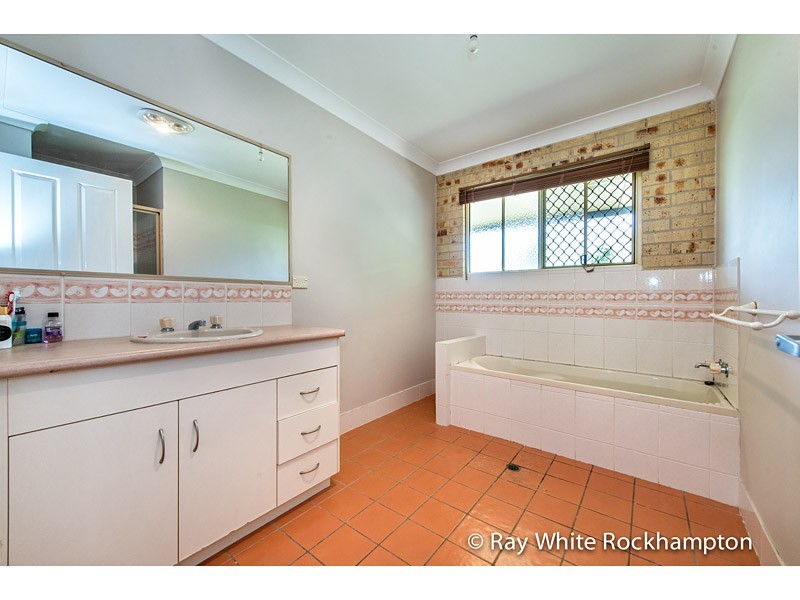 16-20 Constance Avenue, Rockyview QLD 4701