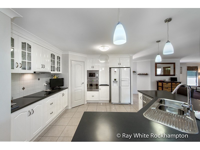 3 Maddison Avenue, Rockyview QLD 4701