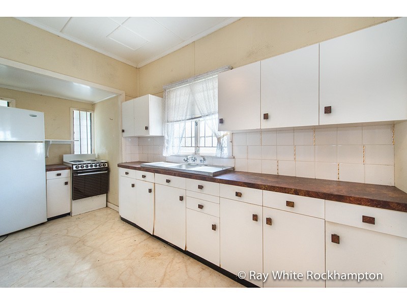 30 Harrow Street, West Rockhampton QLD 4700