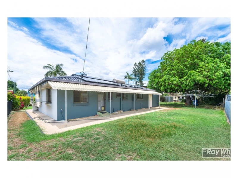 17 Hardy Avenue, Park Avenue QLD 4701