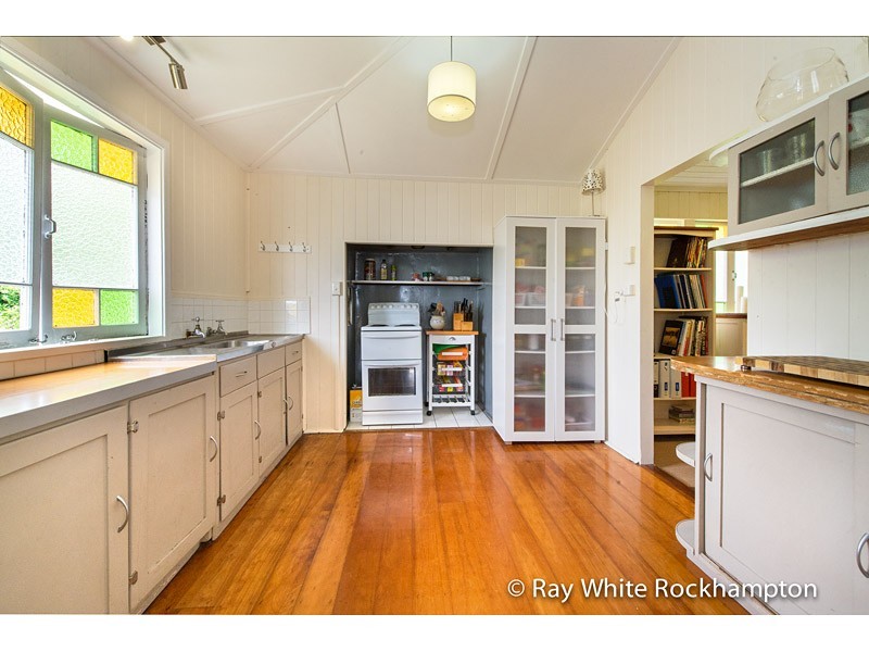 27 Jones Street, Wandal QLD 4700