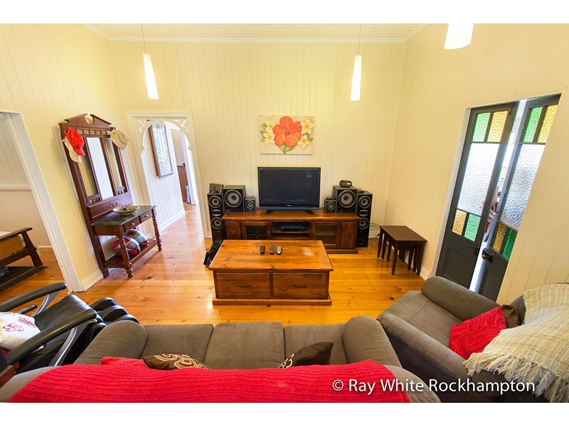 27 Jones Street, Wandal QLD 4700