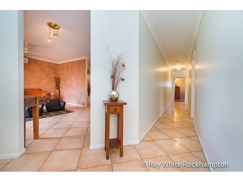 26 Hutchings Street, Gracemere QLD 4702