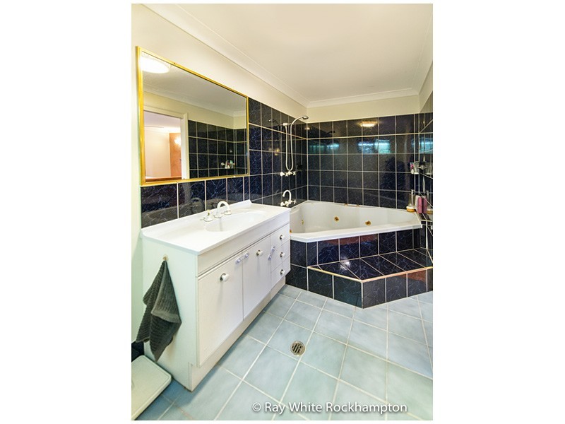26 Hutchings Street, Gracemere QLD 4702